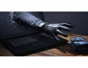 Új átverés terjed: nem várt csomag